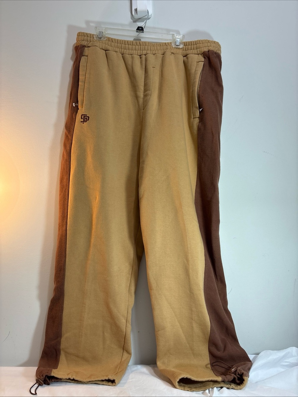 State Property Two-Tone Brown/Tan Men’s Sweatpants. J-43